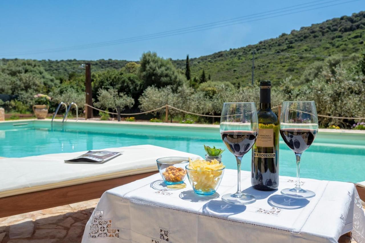 Villa Saige , Piscina Con Idromassaggio Альгеро Экстерьер фото