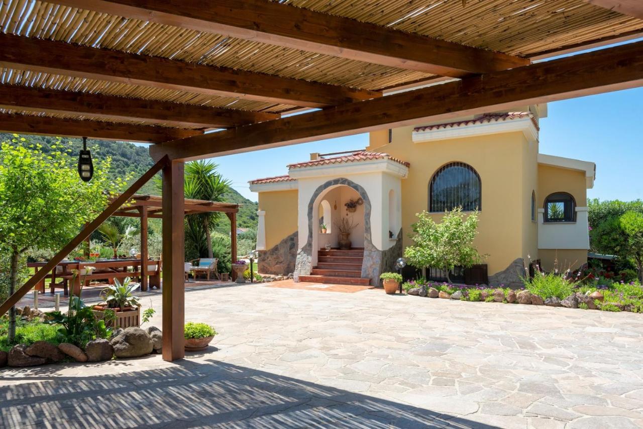 Villa Saige , Piscina Con Idromassaggio Альгеро Экстерьер фото