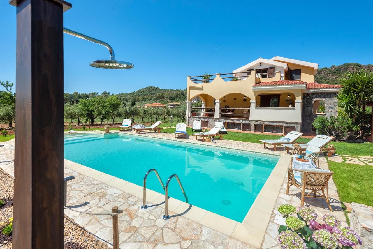 Villa Saige , Piscina Con Idromassaggio Альгеро Экстерьер фото