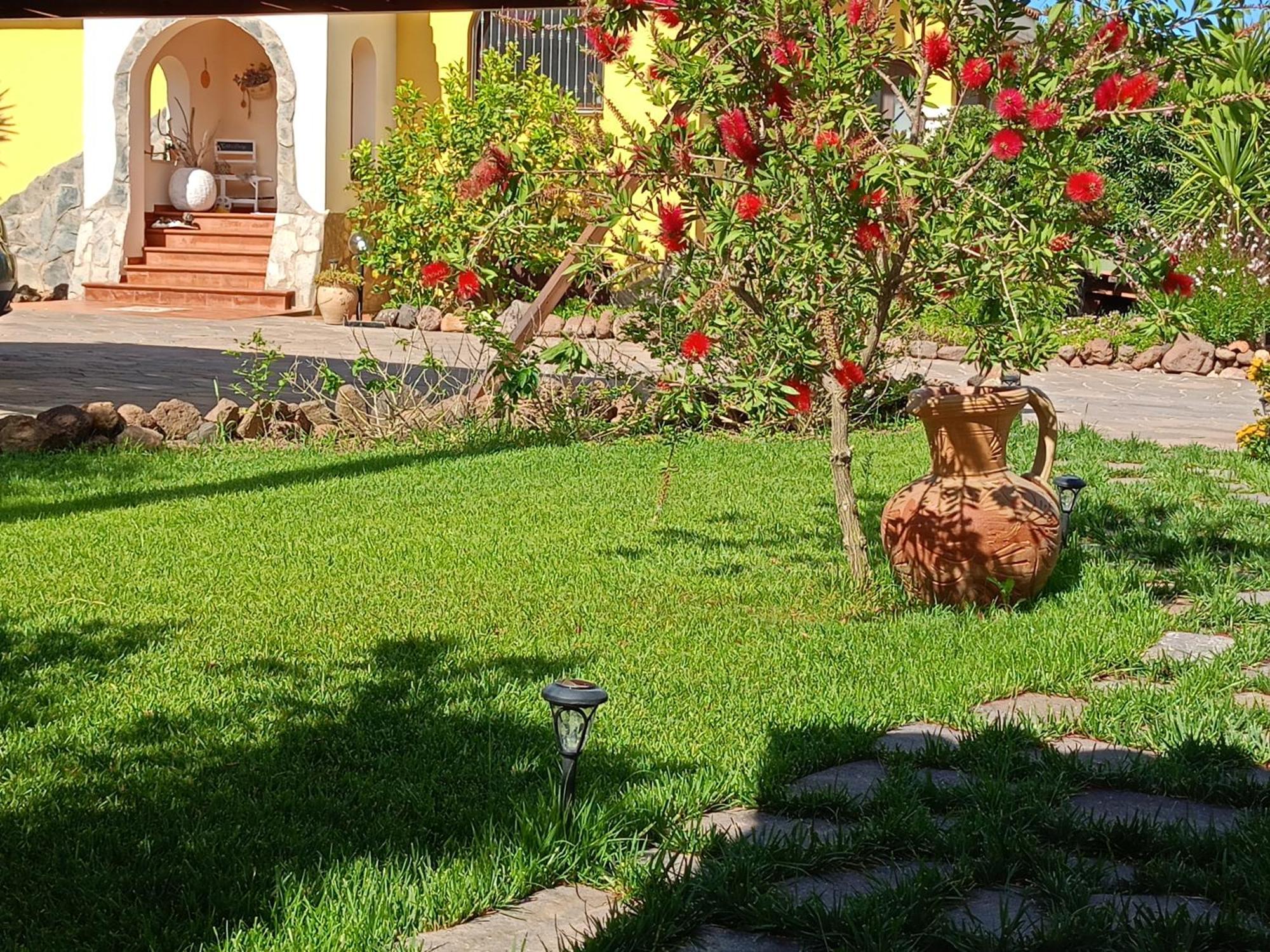 Villa Saige , Piscina Con Idromassaggio Альгеро Экстерьер фото